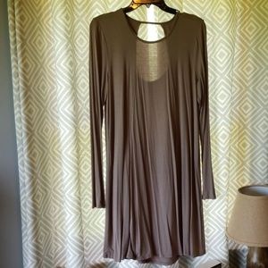 Charlotte Russe keyhole back swing dress